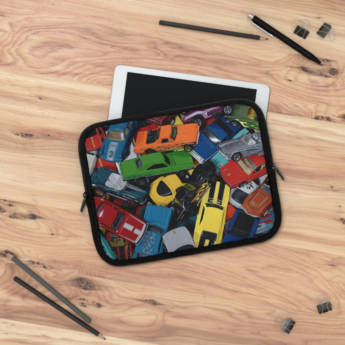 Kari Tirrell: "Traffic Jam" - Laptop Sleeve