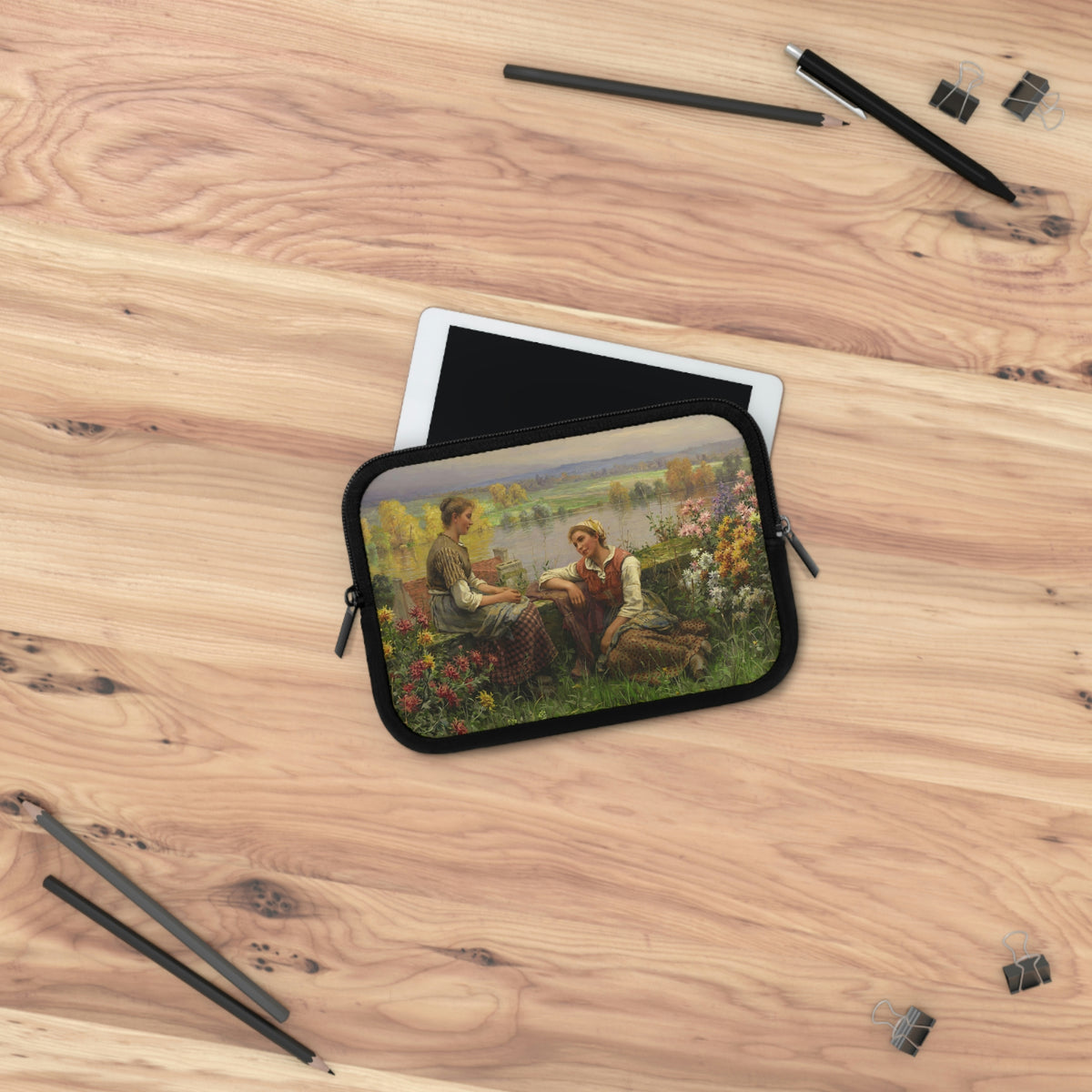 Daniel Ridgway Knight: "Gossips" - Laptop Sleeve