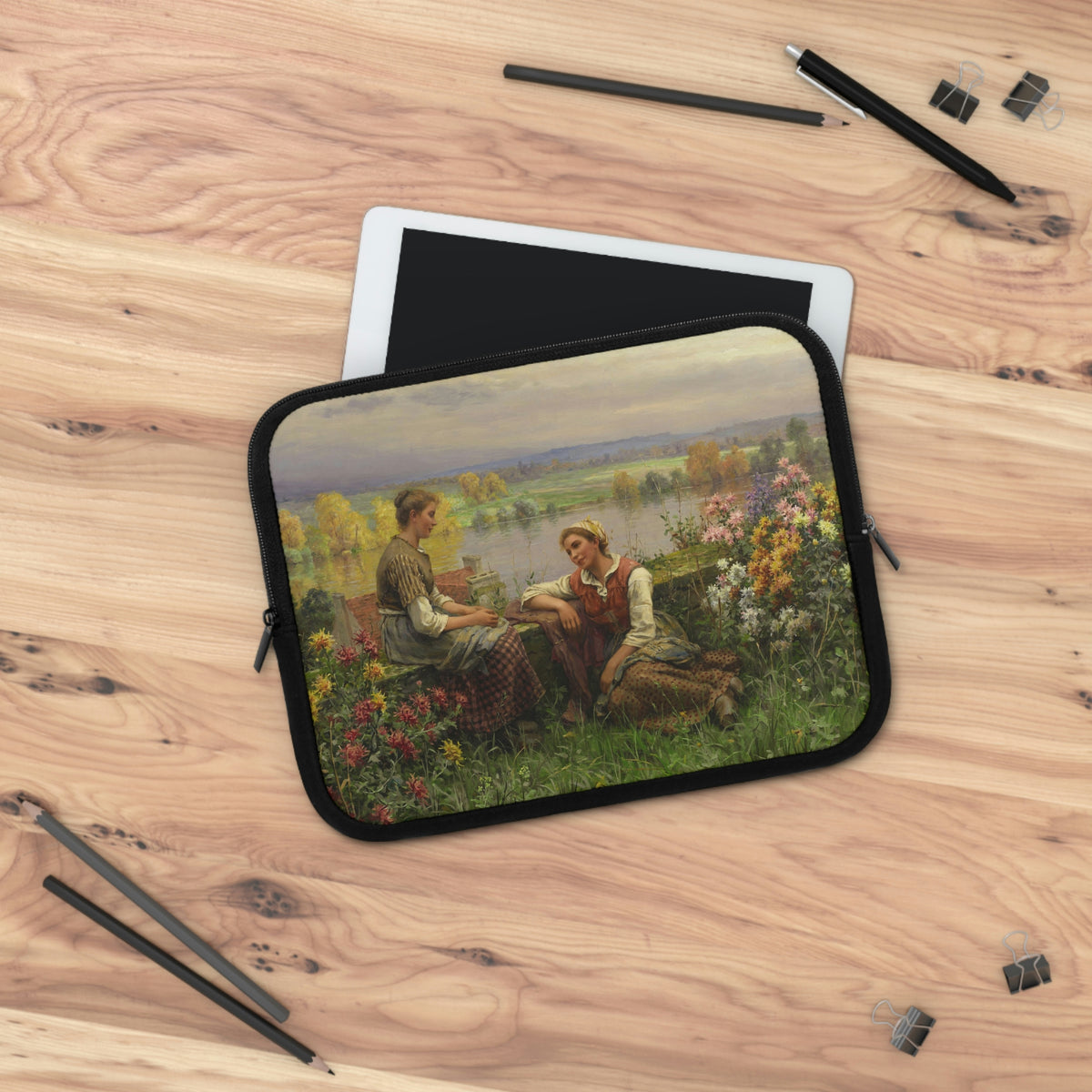 Daniel Ridgway Knight: "Gossips" - Laptop Sleeve